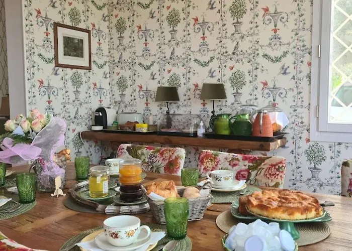 Peiranze144 Bed & Breakfast 3*