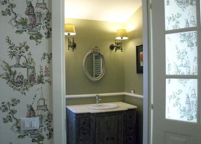 Peiranze144 Bed & Breakfast 3*